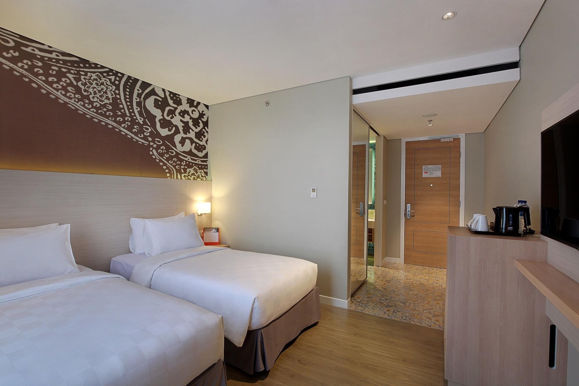 Swiss-Belinn Saripetojo Solo Exterior photo