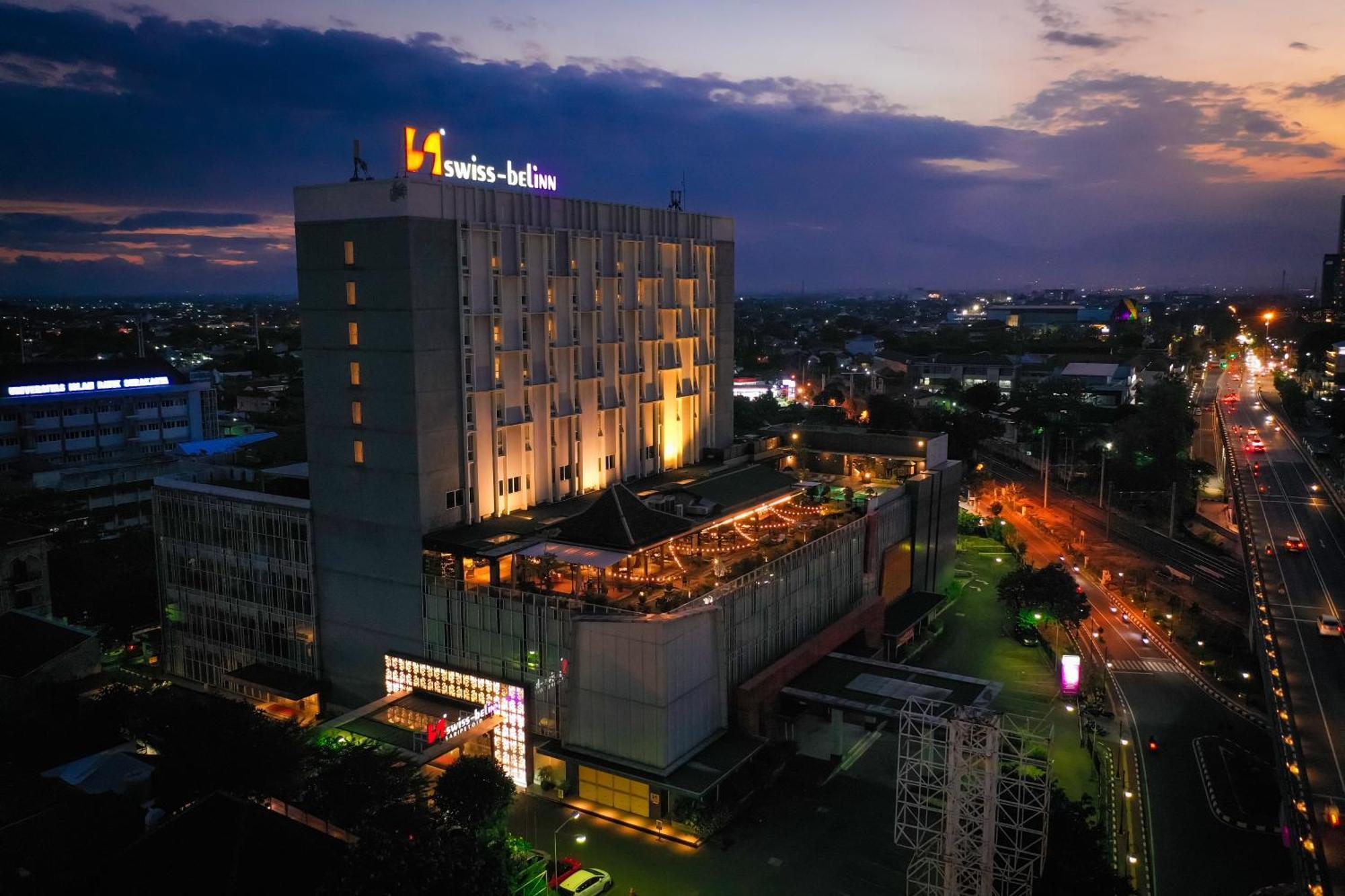 Swiss-Belinn Saripetojo Solo Exterior photo